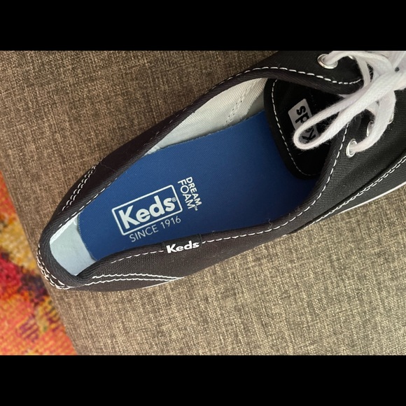 Keds BNWT sz9 Wide - Picture 5 of 6